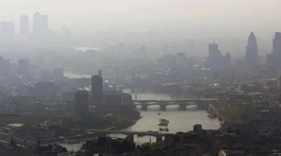 广东多地现空气污染;广州空气污染严重