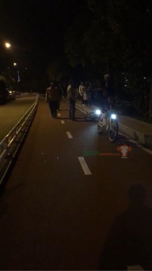 六台彩开奖特马和老人骑车捎人遇车祸与老人骑车捎人遇车祸怎么处理