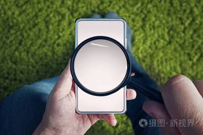 六台彩开奖特马和柜员拿放大镜办业务与银行专用放大镜